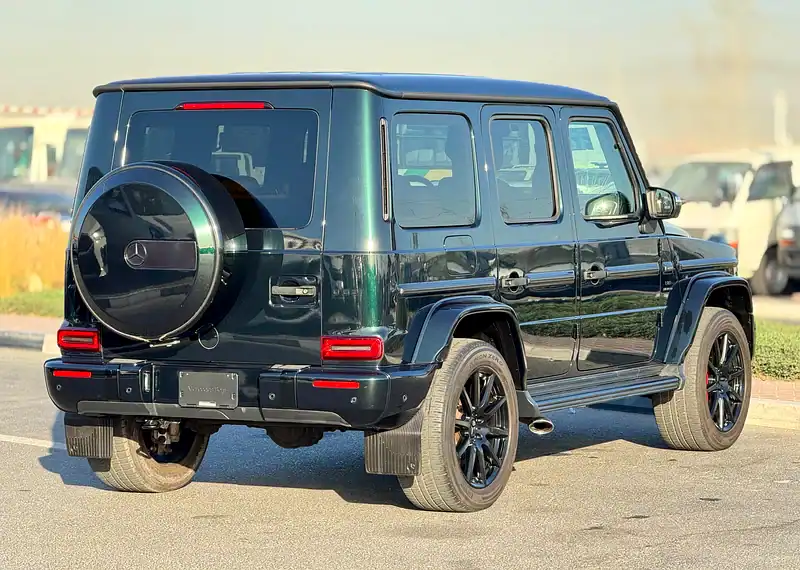 2019 Mercedes-Benz G-Class G 63 AMG 4.5 Grade 8 Cylinders Engine Green Brown SUV