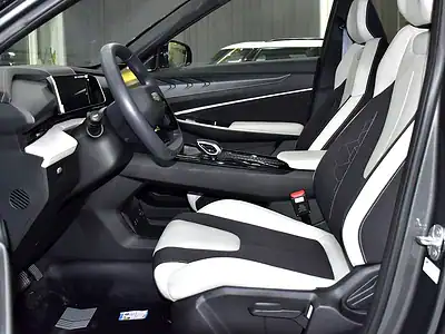 2026 Geely CityRay GC 4 Cylinders Engine Grey White SUV GCC Specs