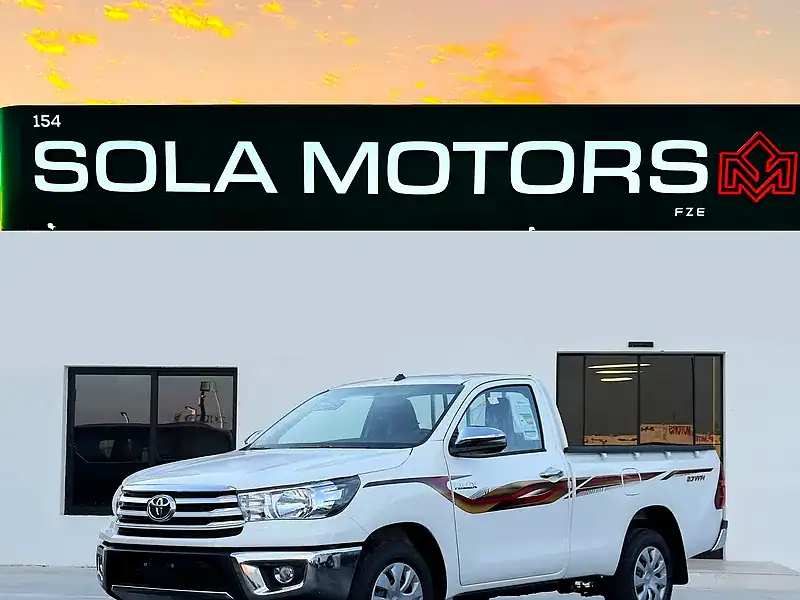2025 Toyota Hilux Single Cab 4 Cylinder Engine White Maroon Truck Manual