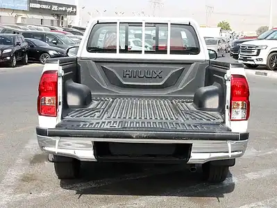 2025 Toyota Hilux SR RWD 2.7 L 4 Cylinders Engine White Red Pick Up Truck