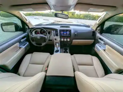 2007 Toyota Tundra Limited FACELIFTED 2025 4X4 V8 5.7L Black Beige Excellent Condition