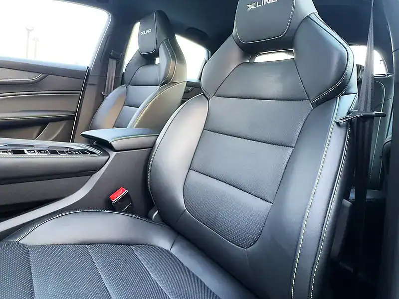 2025 MG MG6 Black Edition 4 Cylinders Engine Grey Black Sedan FWD