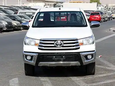2025 Toyota Hilux SR RWD 2.7 L 4 Cylinders Engine White Red Pick Up Truck