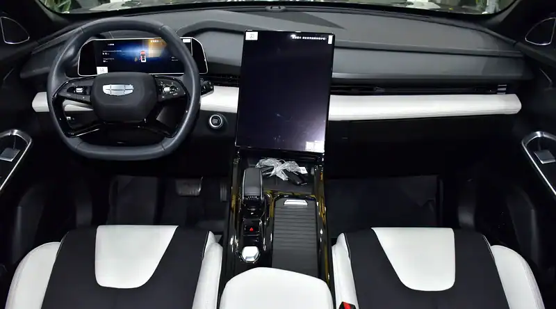 2026 Geely CityRay GC 4 Cylinders Engine Grey White SUV GCC Specs