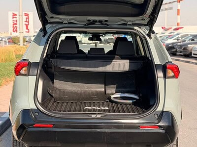 2019 INFINITI QX80 LUXE 4x4 5.6 litre V8 Cylinder Engine White Tan SUV Full Option