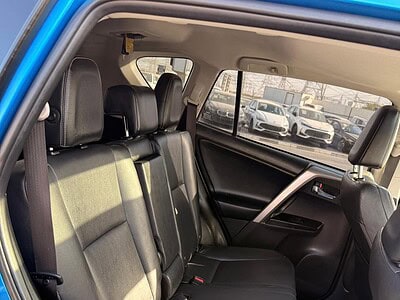 2018 TOYOTA RAV 4 LIMITED 2.5 litres V4 Cylinder Engine Blue Black SUV