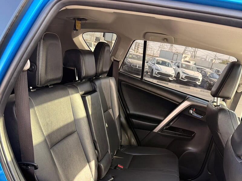 2018 TOYOTA RAV 4 LIMITED 2.5 litres V4 Cylinder Engine Blue Black SUV