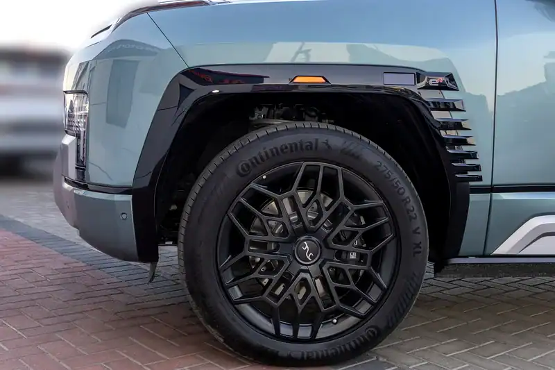 2024 YangWang U8 Other Hybrid 4 Cylinders Engine Green Orange SUV