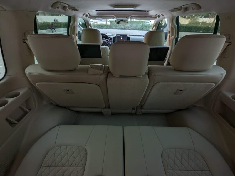 2019 TOYOTA LAND CRUISER GXR GRAND TOURING 4.6L V8 White Beige SUV Full Option