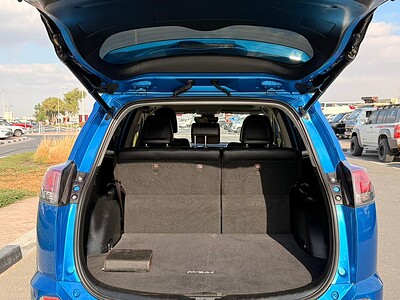 2018 TOYOTA RAV 4 LIMITED 2.5 litres V4 Cylinder Engine Blue Black SUV