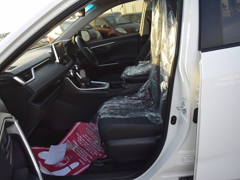 2019 Toyota Rav 4 2.5L 4 Cylinder Engine White Black SUV AT