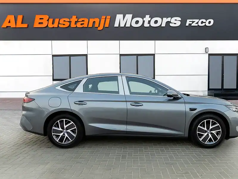 2025 BYD Qin L DM-i L120KM Hybrid 4 Cylinders Grey Black Sedan