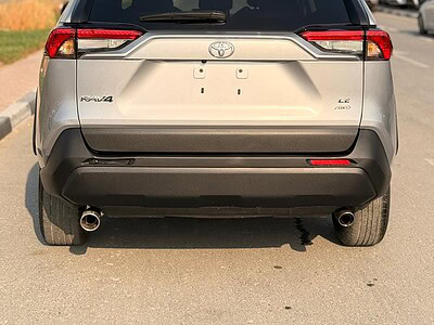 2024 TOYOTA RAV 4 LE AWD 2.5 litres V4 Cylinder Engine Silver Black SUV