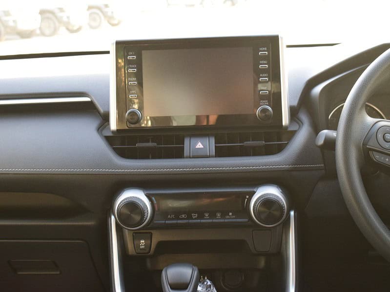 2019 Toyota Rav 4 2.5L 4 Cylinder Engine White Black SUV AT