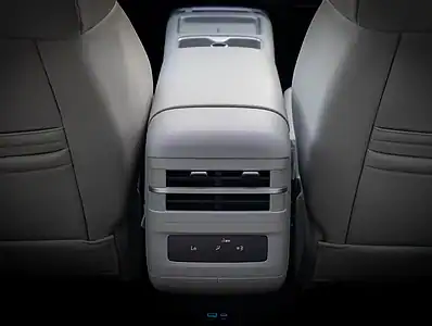 2025 BYD Leopard Titanium 7 Hybrid 4 Cylinder Engine Grey White SUV