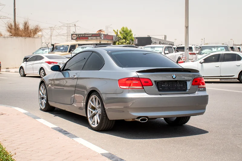 2008 BMW 3-Series 320i Good Condition and Well-Maintained Grey Beige