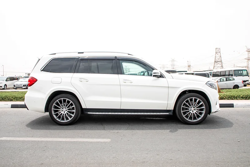 2016 Mercedes-Benz GLS-Class GLS 550 8 Cylinder Engine White Black SUV