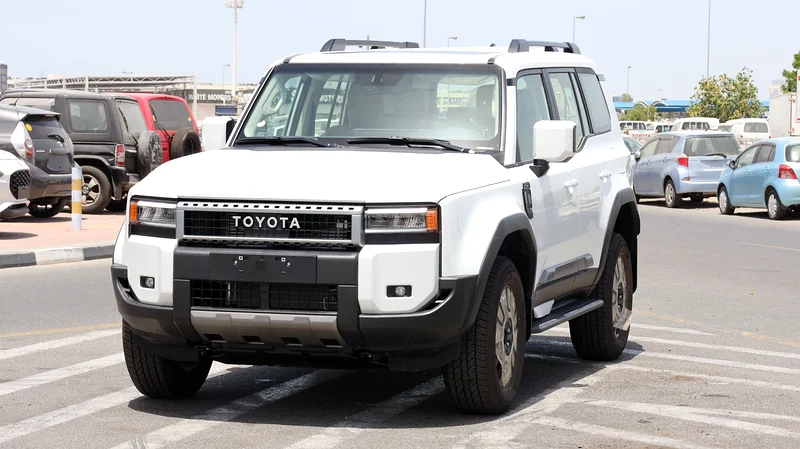 2024 Toyota Prado Other 4 Cylinders Engine White Beige SUV GCC Specs