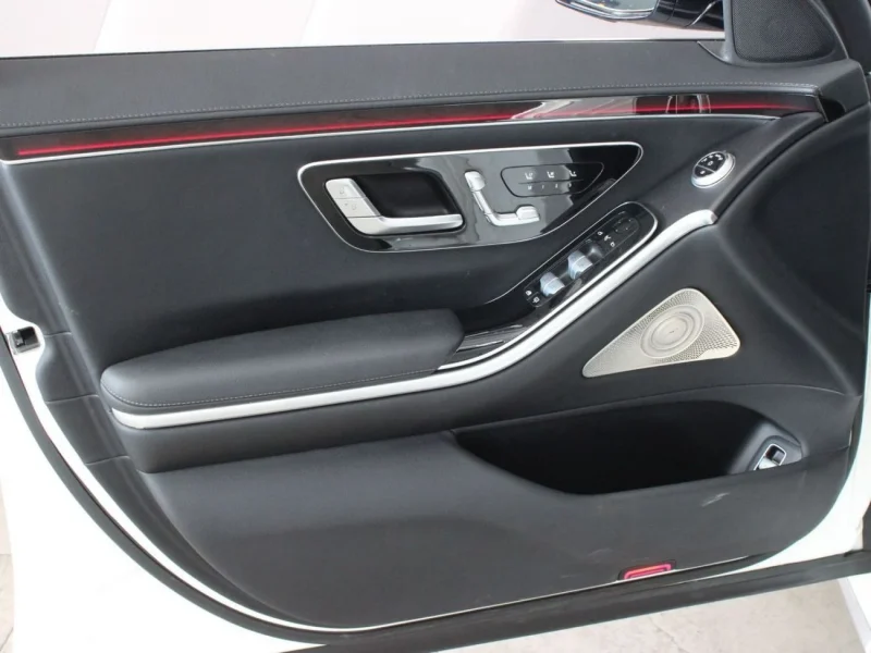 2023 Mercedes-Benz S 500 4MATIC 3.0L 6 Cylinders Engine White Black Sedan