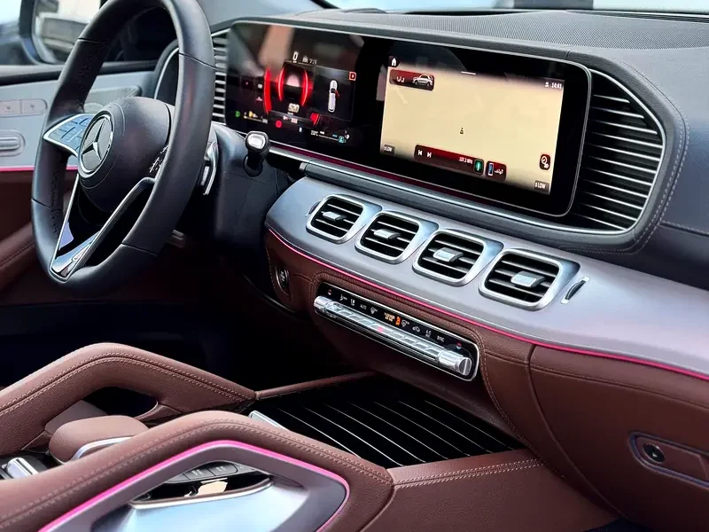 2024 Mercedes-Benz GLE-Class GLE 450 4 Cylinders Engine Black Brown SUV