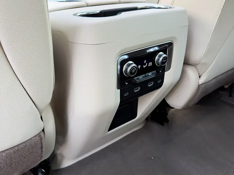 2024 GMC YUKON DENALI V8 Engine 6.2 litres AT Black Beige SUV GCC Specs