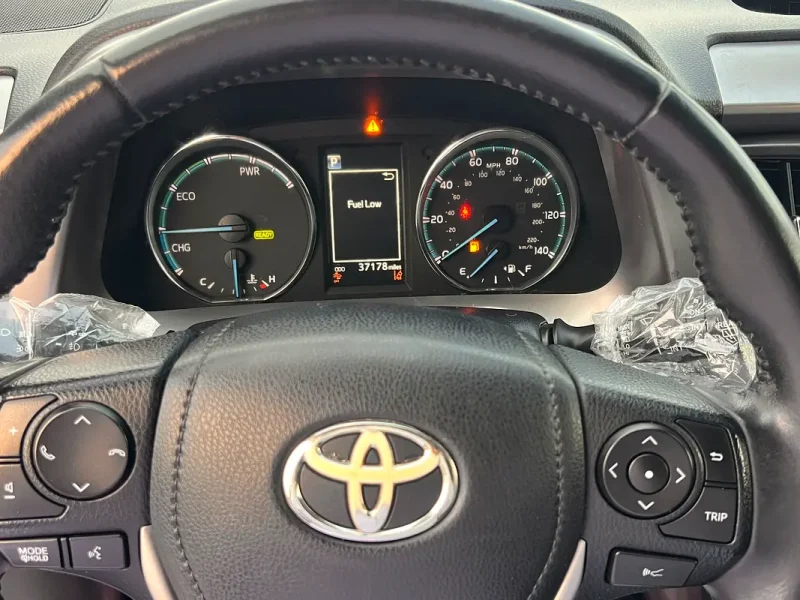 2017 Toyota Rav 4 XLE Hybrid 4 Cylinder Engine Blue Black SUV AT