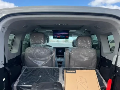 2026 Jetour G700 2.0L Turbo Engine Flagship Edition Hybrid Silver Beige SUV