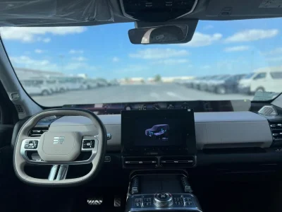 2026 Jetour G700 2.0L Turbo Engine Flagship Edition Hybrid Silver Beige SUV