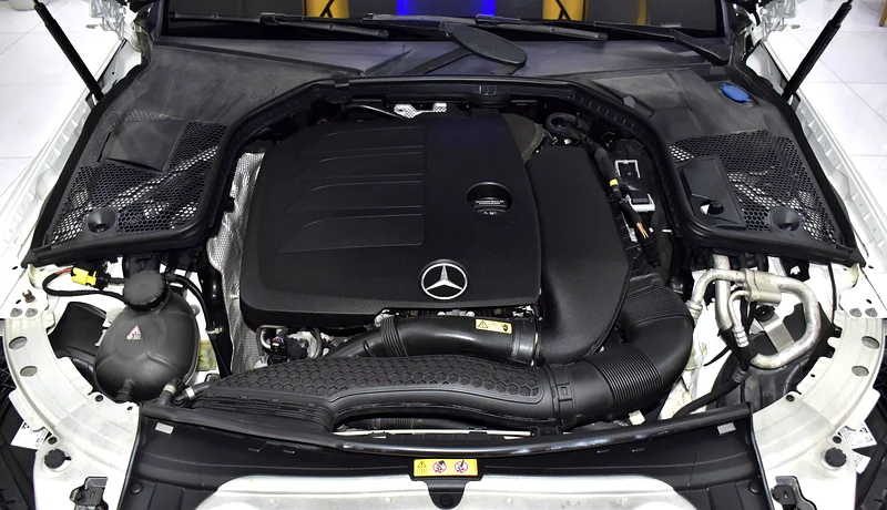 2020 Mercedes-Benz C-Class C200 4 Cylinders Engine White Brown Sedan