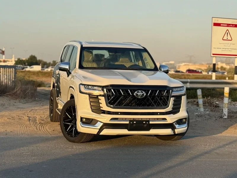 Toyota Land Cruiser GXR 4.0L 6 Cylinders Engine White Beige SUV GCC Specs