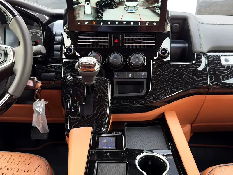 2025 Toyota Hiace Other 4 Cylinder Engine Black Orange Van GCC Specs