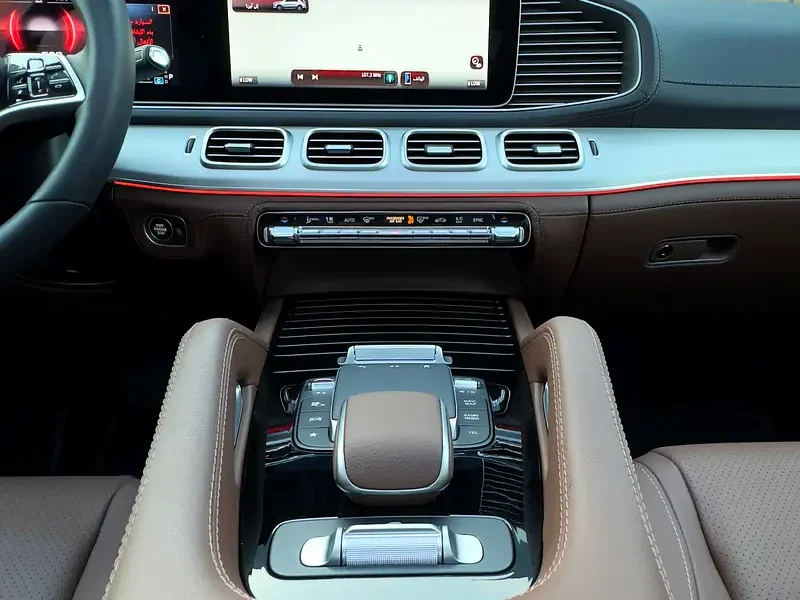 2024 Mercedes-Benz GLE-Class GLE 450 4 Cylinders Engine Black Brown SUV