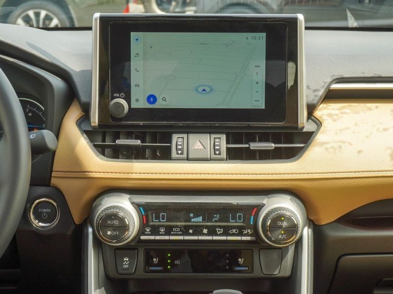 2025 Toyota RAV4 2.5L 4 Cylinder Engine HEV AWD Silver Beige Crossover GCC Specs