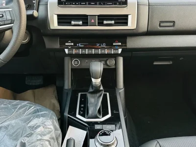 2026 Mitsubishi L200 SPORTERO 2.4L Diesel 4 Cylinders Engine Grey Black GCC Specs