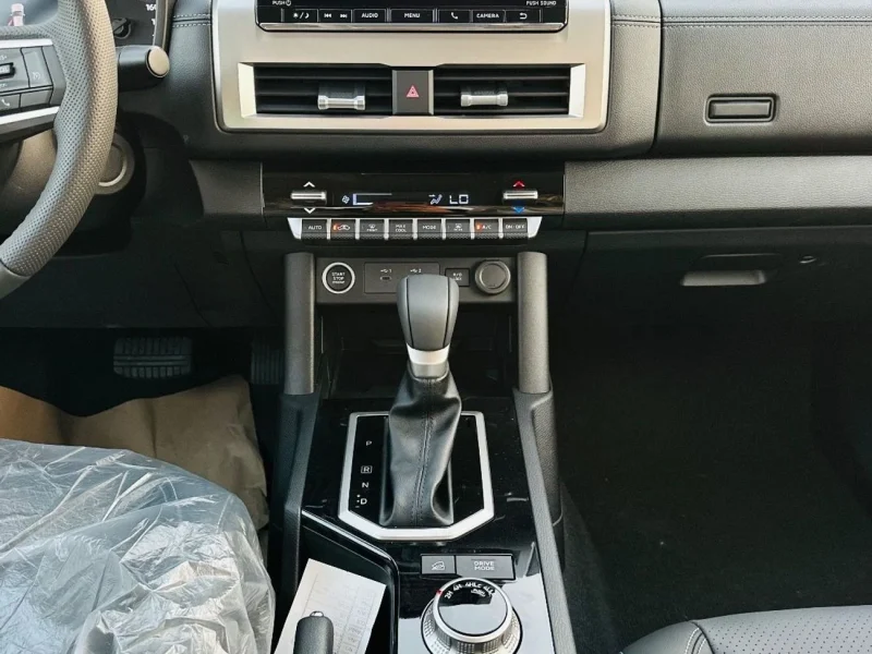 2026 Mitsubishi L200 SPORTERO 2.4L Diesel 4 Cylinders Engine Grey Black GCC Specs