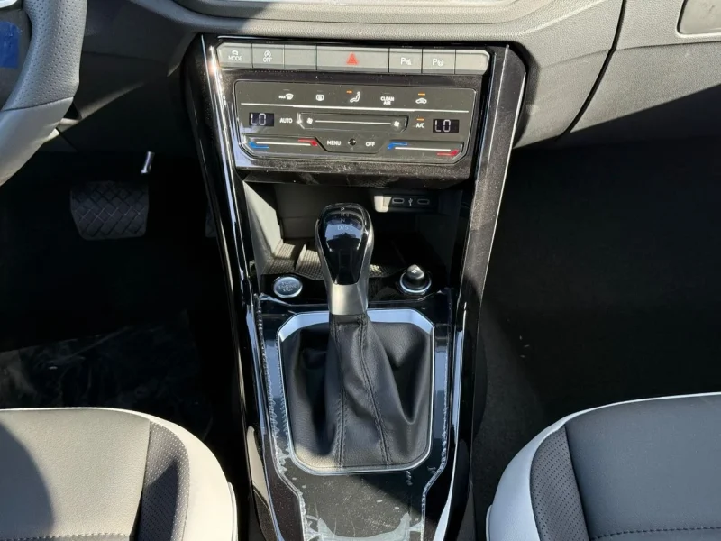 2025 Volkswagen T ROC 300TSI Black Edition 1.5L 4 Cylinder Engine Petrol White Black