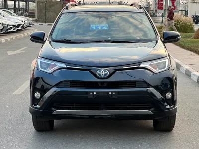 2017 Toyota Rav 4 XLE Hybrid 4 Cylinder Engine Blue Black SUV AT