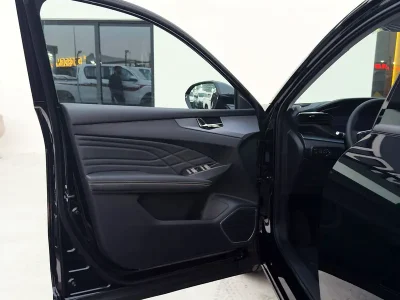 2025 Kaiyi X7 Flagship 4 Cylinders Engine Black SUV Automatic