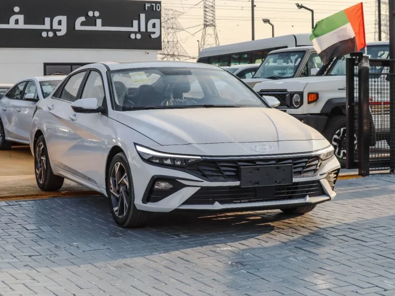 2025 Hyundai Elantra Elite 1.5L4 Cylinders Engine Petrol White Black Sedan
