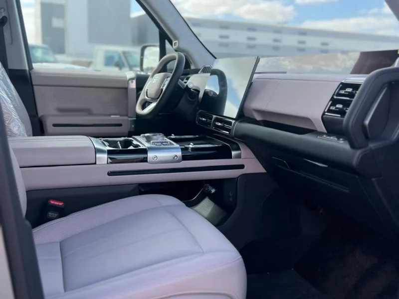 2026 Jetour G700 2.0L Turbo Engine Flagship Edition Hybrid Silver Beige SUV