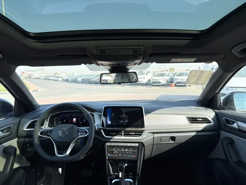 2025 Volkswagen T ROC 300TSI Black Edition 1.5L 4 Cylinder Engine Petrol White Black