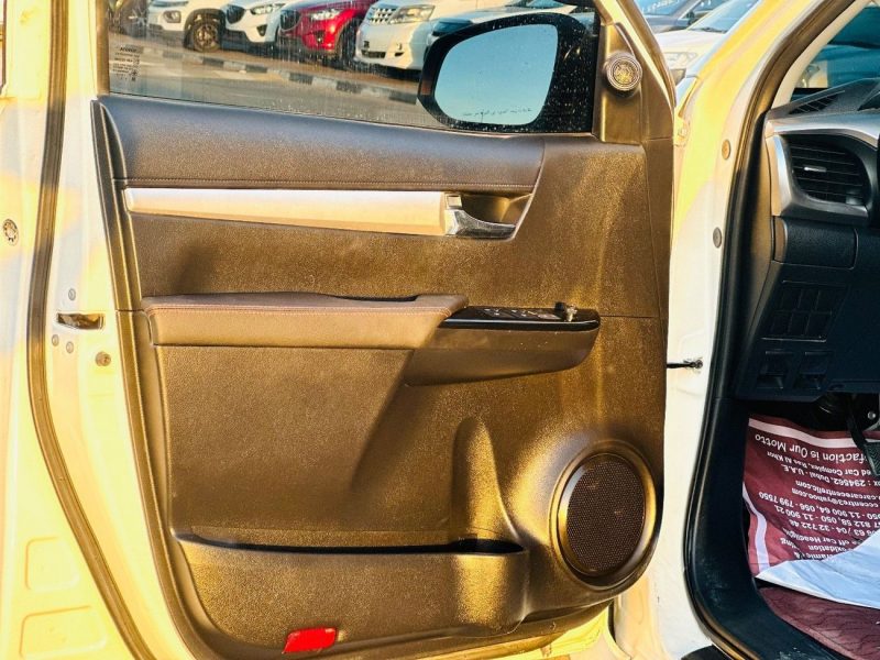 2016 Toyota Hilux GLX 2.7L Double Cab Utility M/T Red White GCC Specs