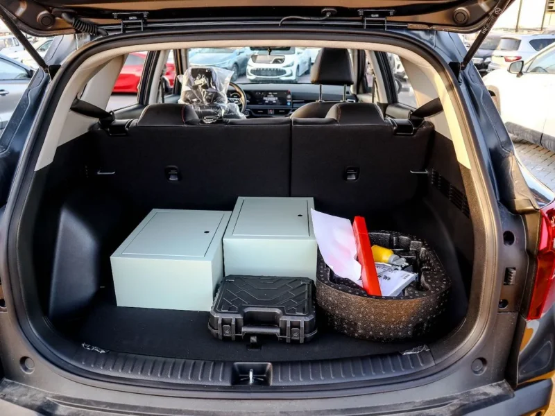 2025 Kia Seltos 1.5L 4 Cylinders AT Luxury Comfort Edition Grey Black Hatchback