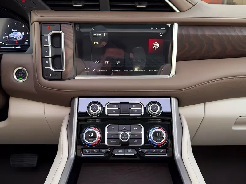 2024 GMC YUKON DENALI V8 Engine 6.2 litres AT Black Beige SUV GCC Specs