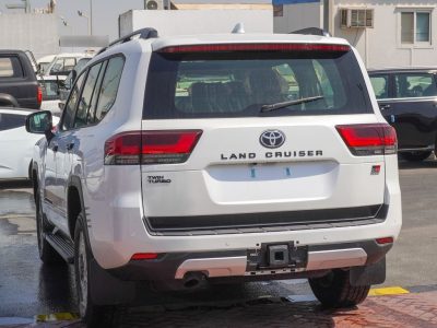 2025 Toyota Land Cruiser GR SPORT 3.5L V6 Engine Petrol White Red SUV