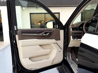 2024 GMC YUKON DENALI V8 Engine 6.2 litres AT Black Beige SUV GCC Specs