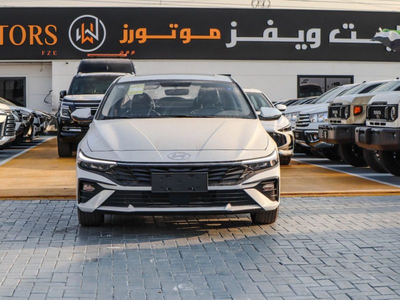 2025 Hyundai Elantra Elite 1.5L4 Cylinders Engine Petrol White Black Sedan