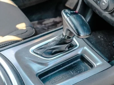 2020 Dodge Charger SE Mid 3.6 litres 6 Cylinders Engine White Grey Sedan