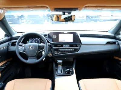 2025 Lexus ES-Series 2.5L SEDAN Other Hybrid 4 Cylinder Engine White Tan