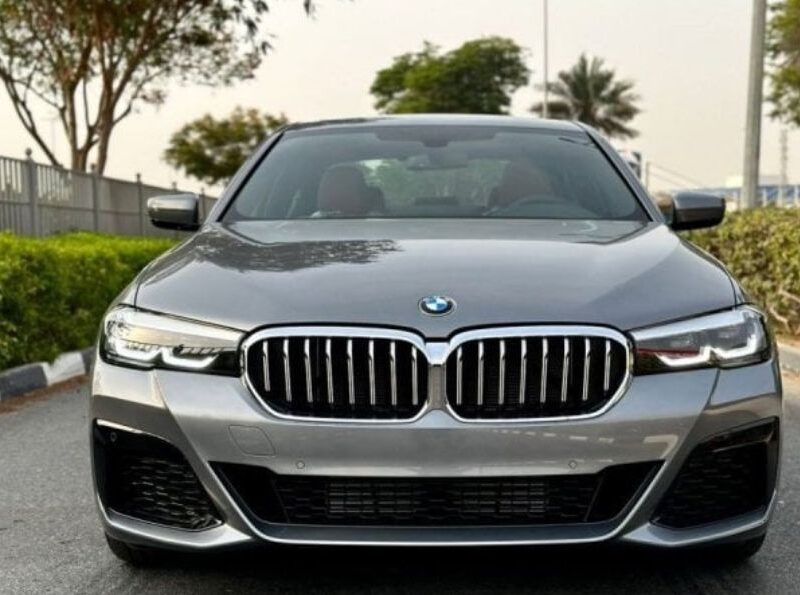 2024 BMW BMW B5 4.4L Twin-Turbocharged V8 Grey Brown Sedan